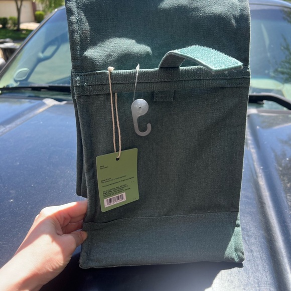 New Target Lunch Box - Picture 3 of 3